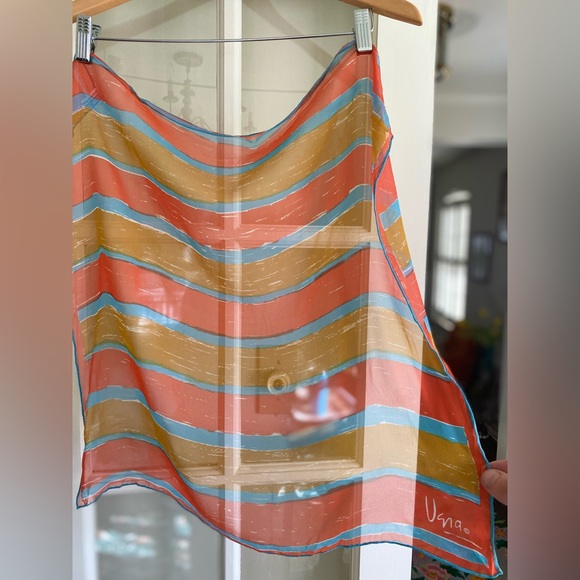 VERA Neumann NOS PRISTINE Silk Blend Bold Stripe Scarf w Hand Rolled Edges - Picture 4 of 9